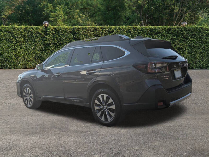 2023 Subaru Outback Touring
