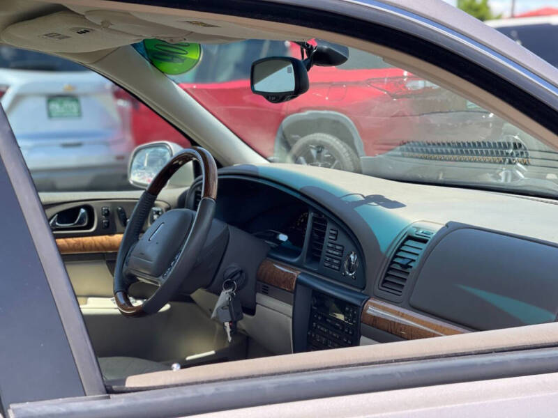 2000 Lincoln Continental
