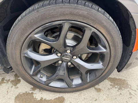 2023 Chrysler 300 S V6