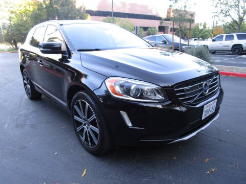 2016 Volvo XC60 T5 Drive-E Platinum