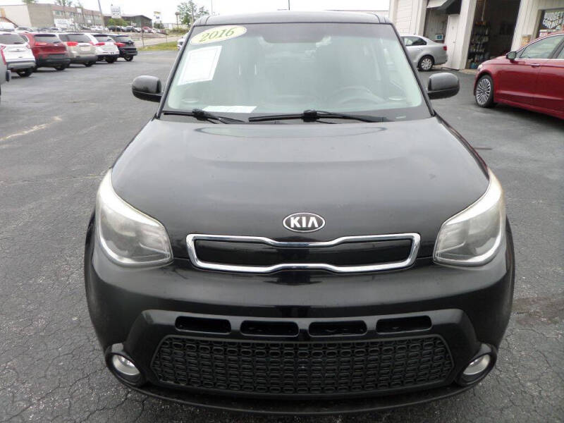 2016 Kia Soul +