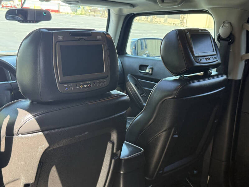 2009 HUMMER H3 Alpha