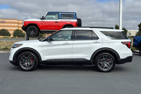 2025 Ford Explorer ST