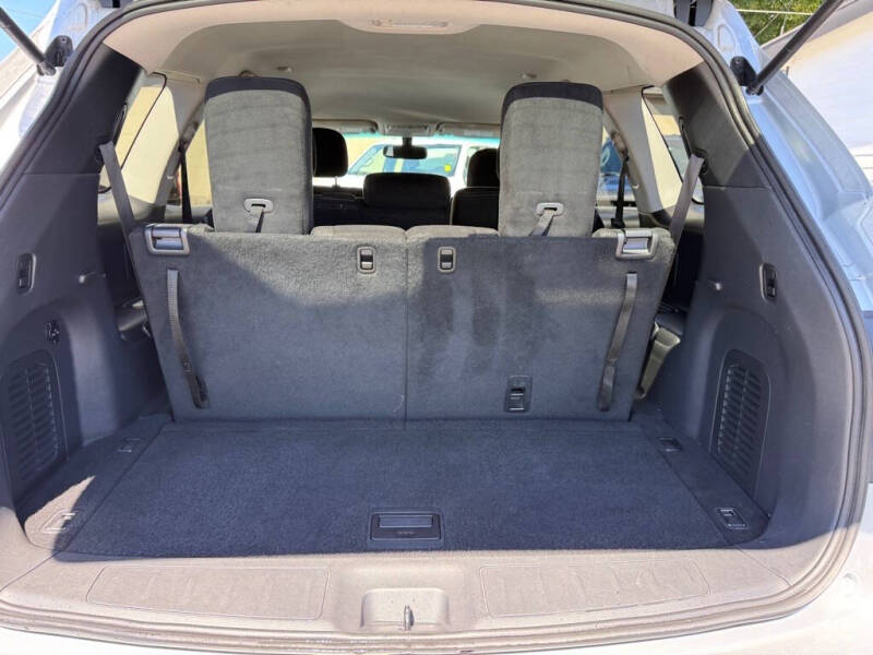 2016 Nissan Pathfinder SV