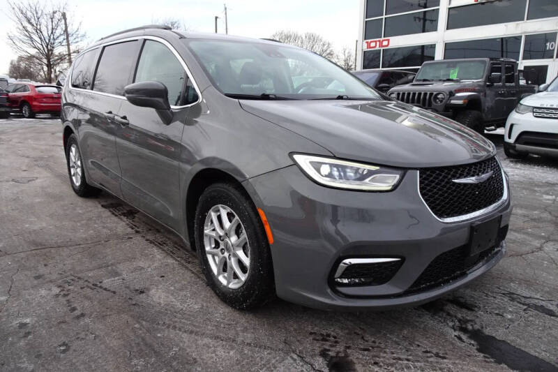 2022 Chrysler Pacifica Touring L