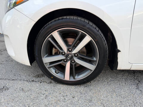2017 Kia Forte5 EX