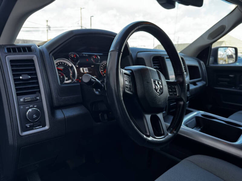 2023 RAM 1500 Classic Express