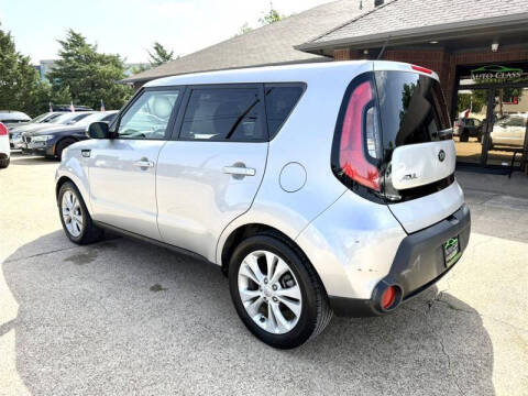 2015 Kia Soul +