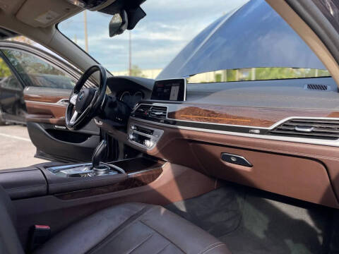 2018 BMW 7 Series 740i