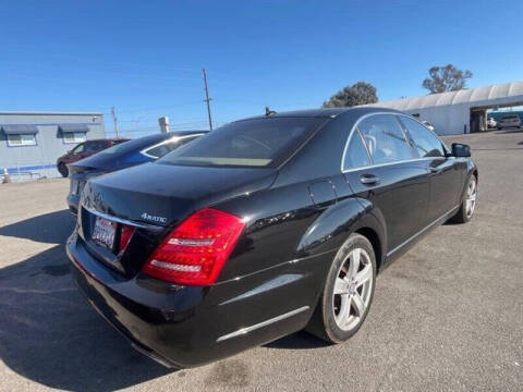 2011 Mercedes-Benz S-Class S 550 4MATIC