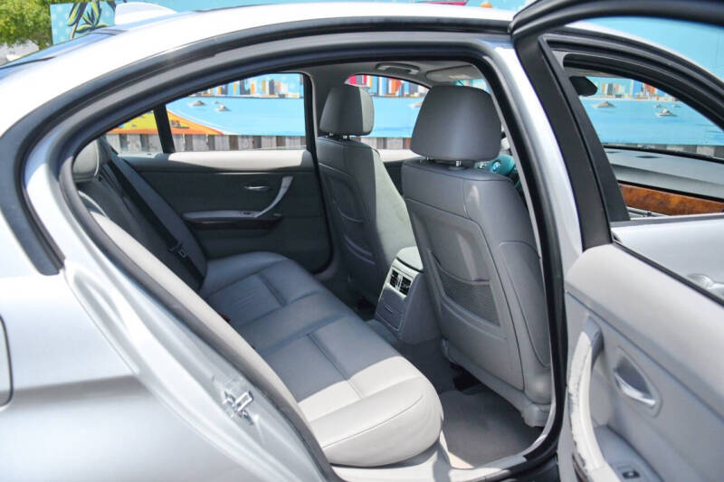 2006 BMW 3 Series 325i
