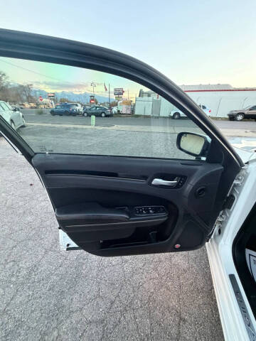 2017 Chrysler 300 S Alloy Edition