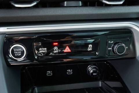 2025 Audi Q5 quattro Premium Plus TFSI