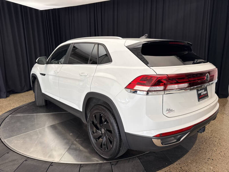 2024 Volkswagen Atlas Cross Sport SE 4Motion