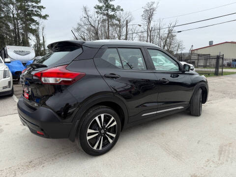 2019 Nissan Kicks SR