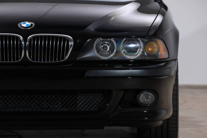 2002 BMW M5