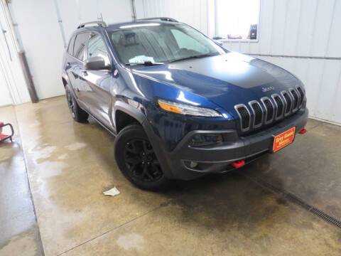 2018 Jeep Cherokee for sale at Grey Goose Motors in Pierre SD