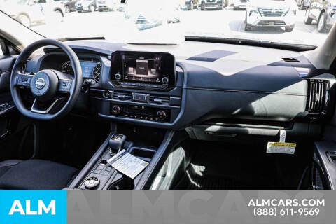 2025 Nissan Pathfinder S