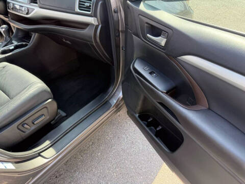 2017 Toyota Highlander