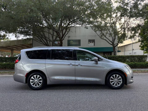 2018 Chrysler Pacifica Touring L
