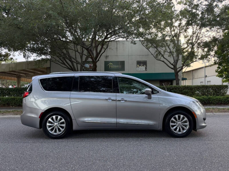 2018 Chrysler Pacifica Touring L