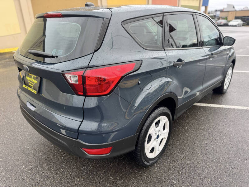 2019 Ford Escape S