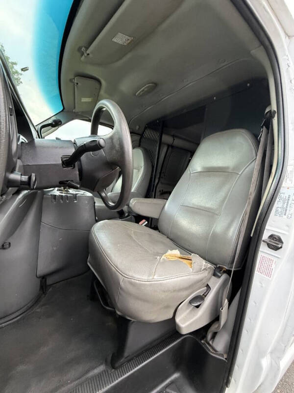 2003 Ford E-Series