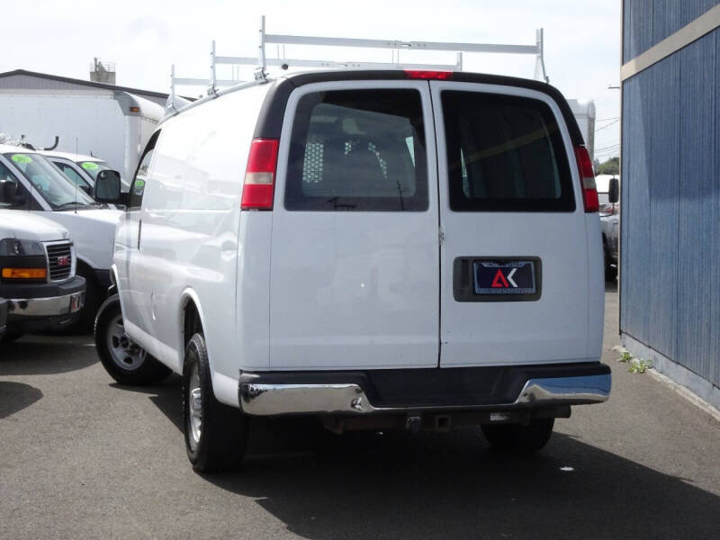 2006 GMC Savana 2500