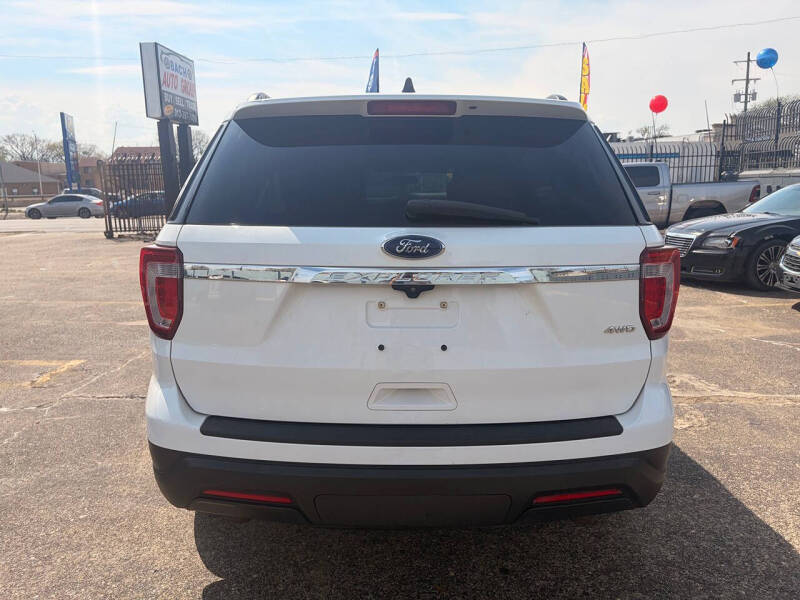 2018 Ford Explorer