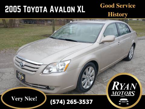 2005 Toyota Avalon for sale at Ryan Motors LLC in Warsaw IN