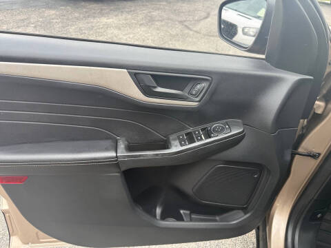 2021 Ford Escape S