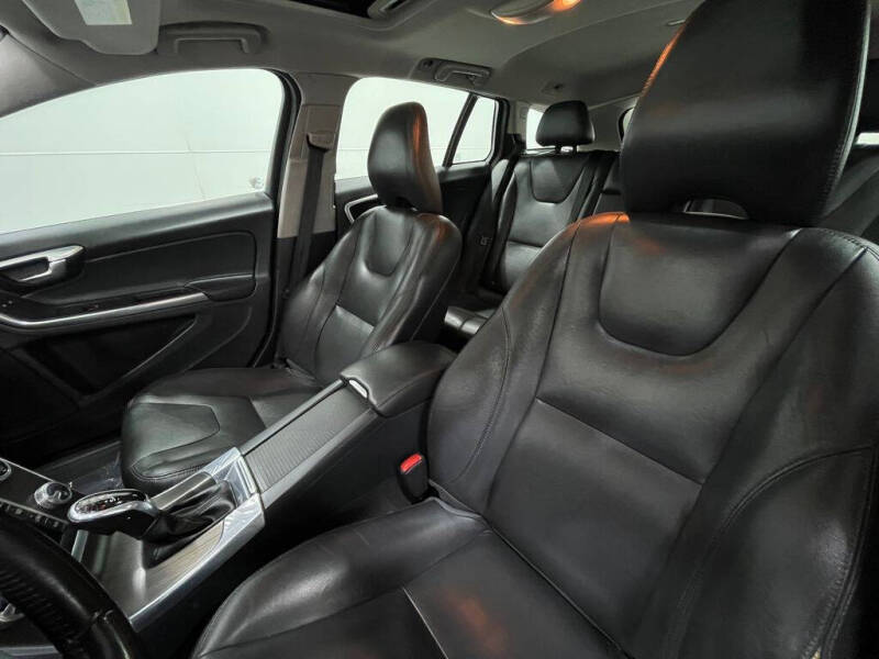 2016 Volvo V60 T5 Drive-E Premier