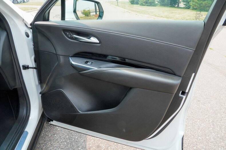 2024 Cadillac XT4 Luxury