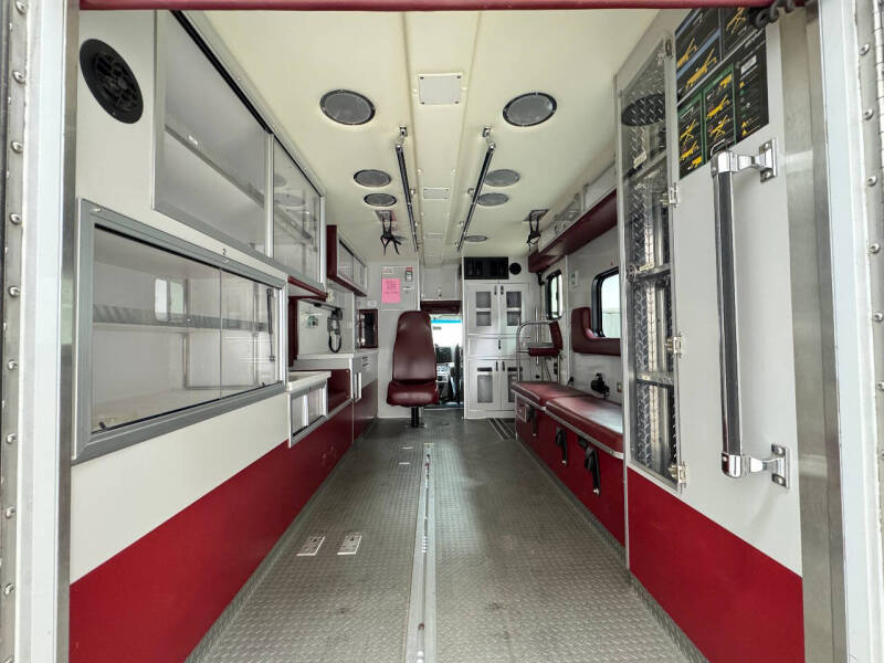 2010 Ford E-Series E-450 SD