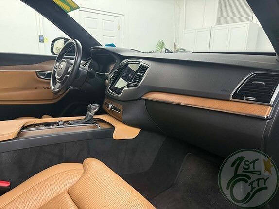 2017 Volvo XC90 T6 Inscription