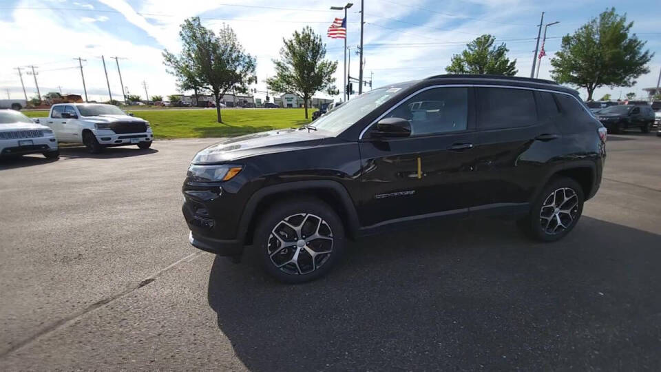 2024 Jeep Compass for sale at Victoria Auto Sales in Victoria, MN