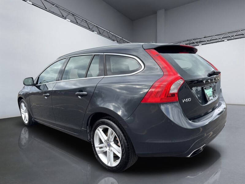 2015 Volvo V60 T5 Drive-E Platinum