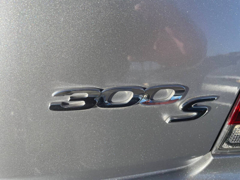 2017 Chrysler 300 Limited