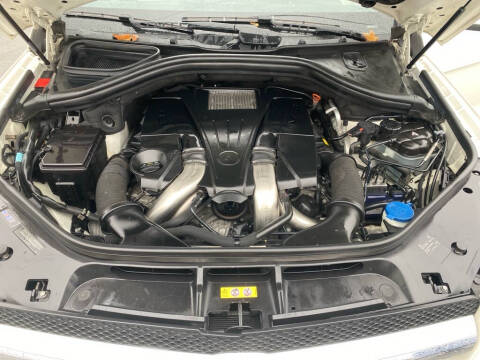 2013 Mercedes-Benz GL-Class GL 550 4MATIC