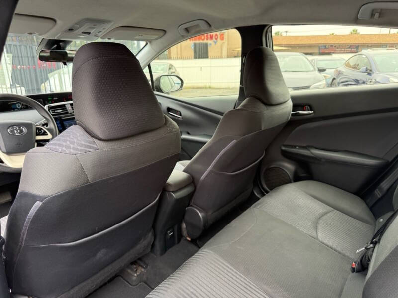 2017 Toyota Prius Two