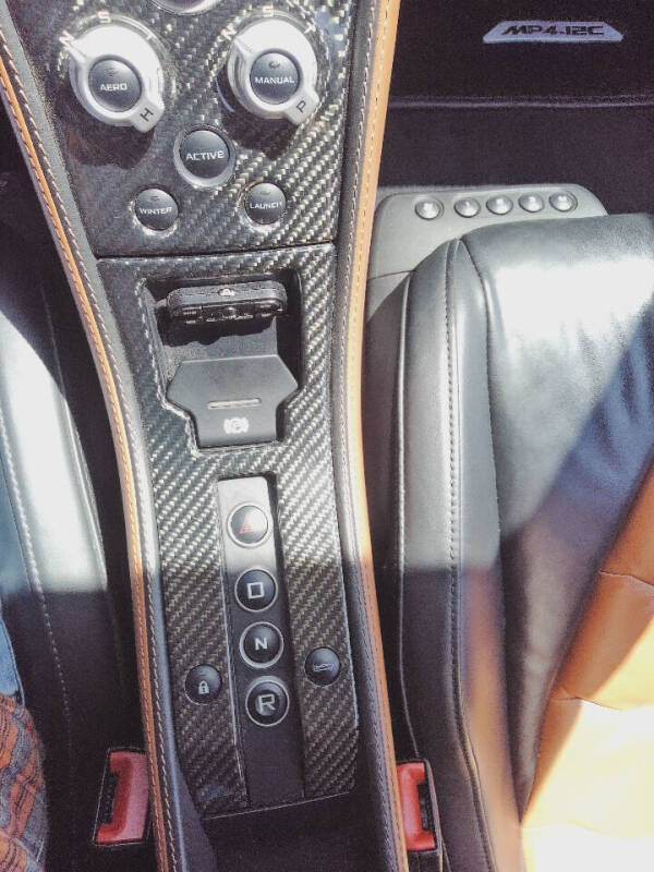 2012 McLaren MP4-12C
