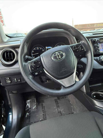 2017 Toyota RAV4 LE