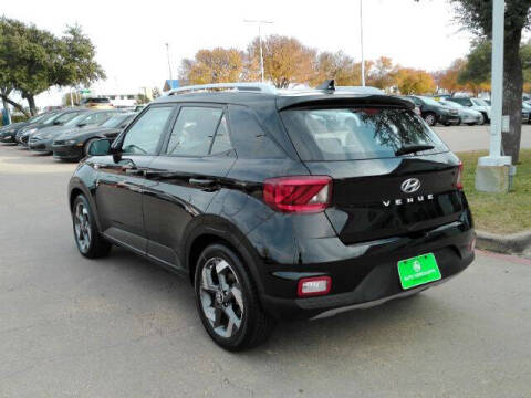 2022 Hyundai Venue SEL