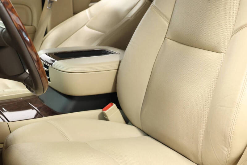 2012 Cadillac Escalade Premium