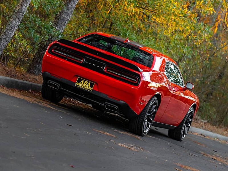 2021 Dodge Challenger SXT
