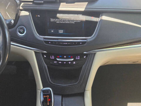 2018 Cadillac XT5 Luxury