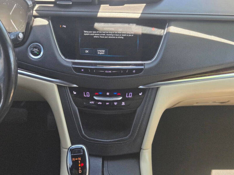 2018 Cadillac XT5 Luxury