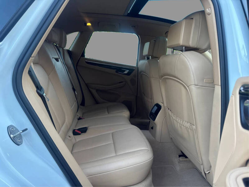 2015 Porsche Macan S