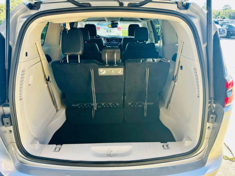 2021 Chrysler Pacifica Touring L