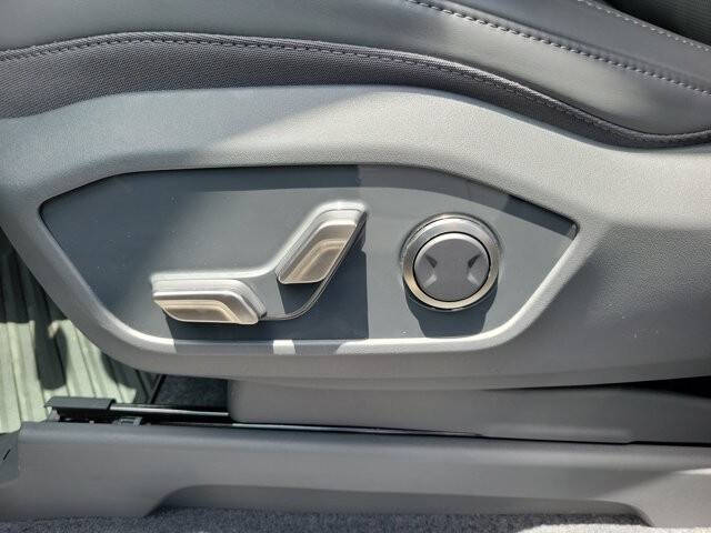 2026 Kia EV9 Light Long Range